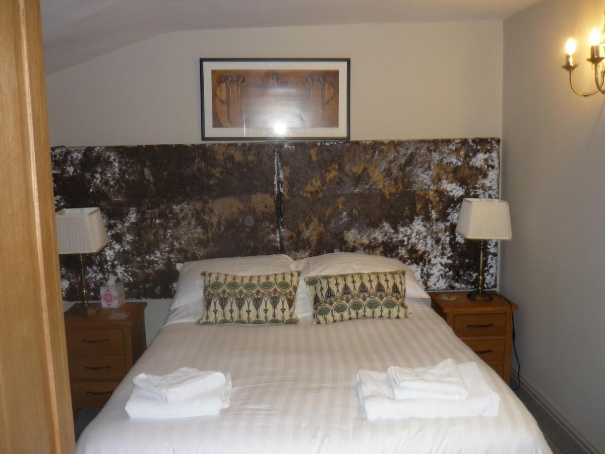 Old Kings Head Hotel Broughton in Furness Room photo
